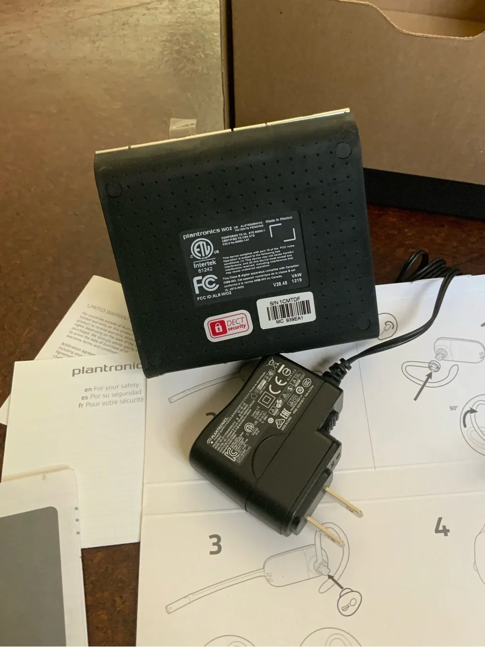 NEW! Plantronics Savi W745 wireless DECT headset system